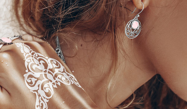 The Timeless Beauty of Rose Quartz Jewelry