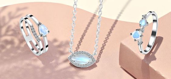 The Emotional Benefits of Wearing Moonstone Jewelry.