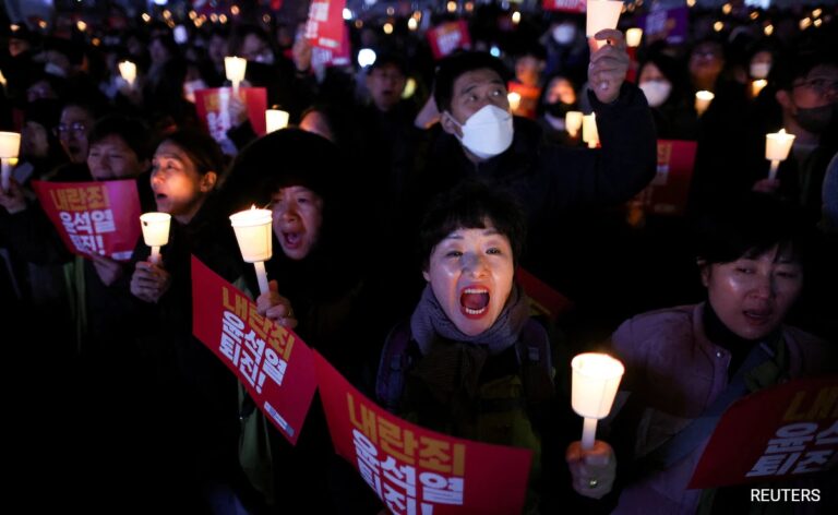 South Korea President Apologises But Doesn’t Resign Over Martial Law Fiasco